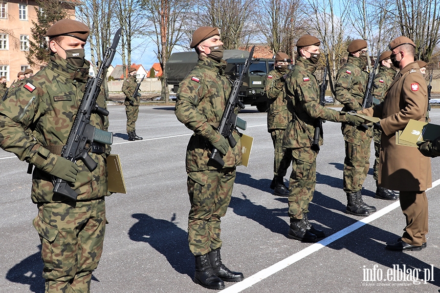 Uroczysta przysiga wojskowa w 4 Warmisko-Mazurskiej Brygadzie Obrony Terytorialnej, fot. 16