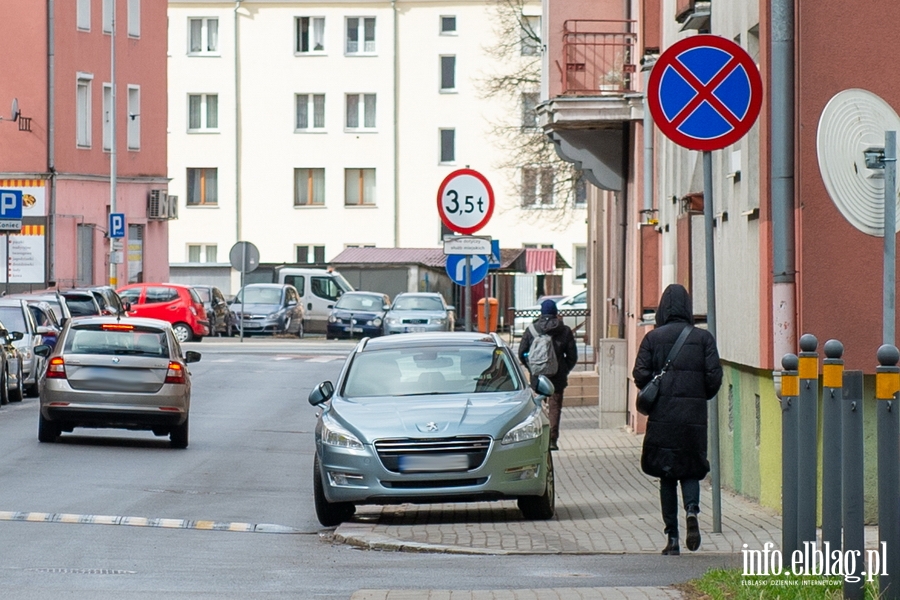 Mistrzowie parkowania w Elblągu (część 83), fot. 9