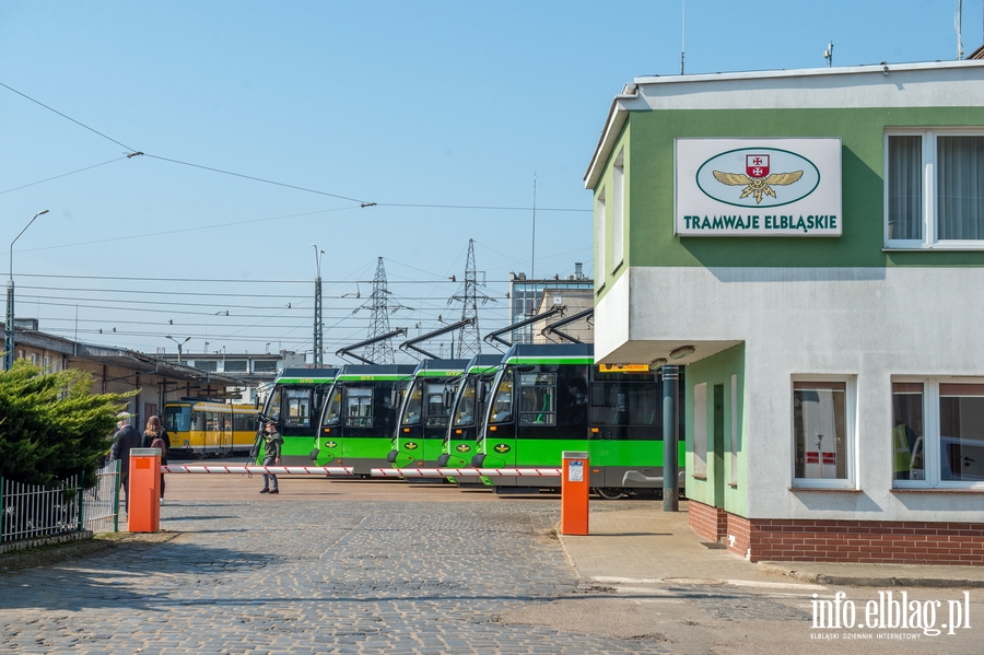 Elblg: Nowy tramwaj rusza na tory. Powinien posuy co najmniej 20 lat, fot. 1