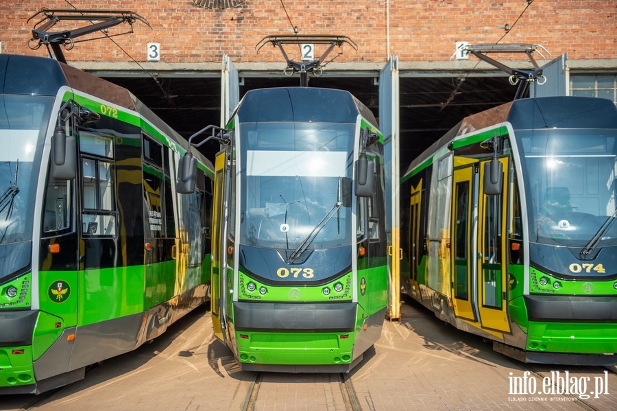 Elblg: Nowy tramwaj rusza na tory. Powinien posuy co najmniej 20 lat, fot. 27