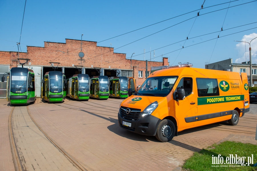 Elbląg: Nowy tramwaj rusza na tory. Powinien posłużyć co najmniej 20 lat, fot. 34