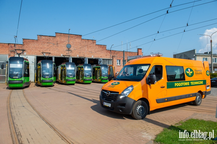 Elblg: Nowy tramwaj rusza na tory. Powinien posuy co najmniej 20 lat, fot. 34