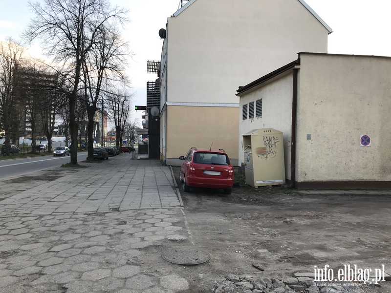 Mistrzowie parkowania w Elblągu (część 86), fot. 2