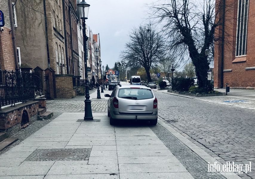 Mistrzowie parkowania w Elblągu (część 87), fot. 12
