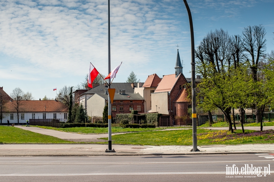 Święto flagi w cieniu epidemii. Tego dnia Elbląg był biało-czerwony, fot. 19