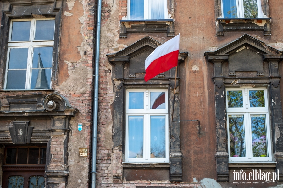 Święto flagi w cieniu epidemii. Tego dnia Elbląg był biało-czerwony, fot. 29