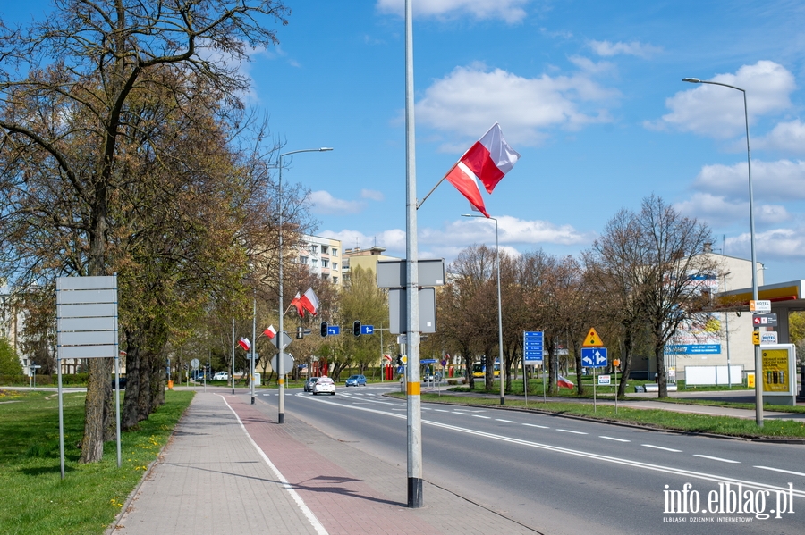 Święto flagi w cieniu epidemii. Tego dnia Elbląg był biało-czerwony, fot. 30