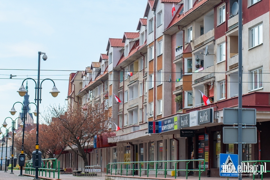 Święto flagi w cieniu epidemii. Tego dnia Elbląg był biało-czerwony, fot. 81