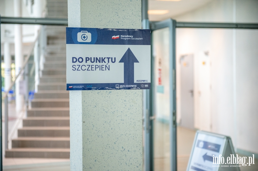 Punkt szczepien w hali CSB przy ul. Grunwaldzkiej, fot. 18