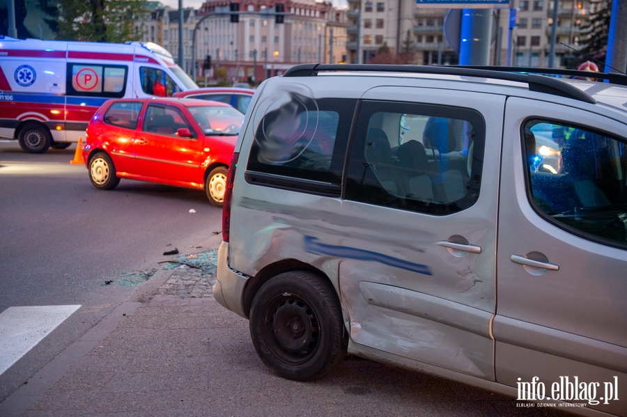 Kolejny wypadek przy szkole muzycznej, fot. 17