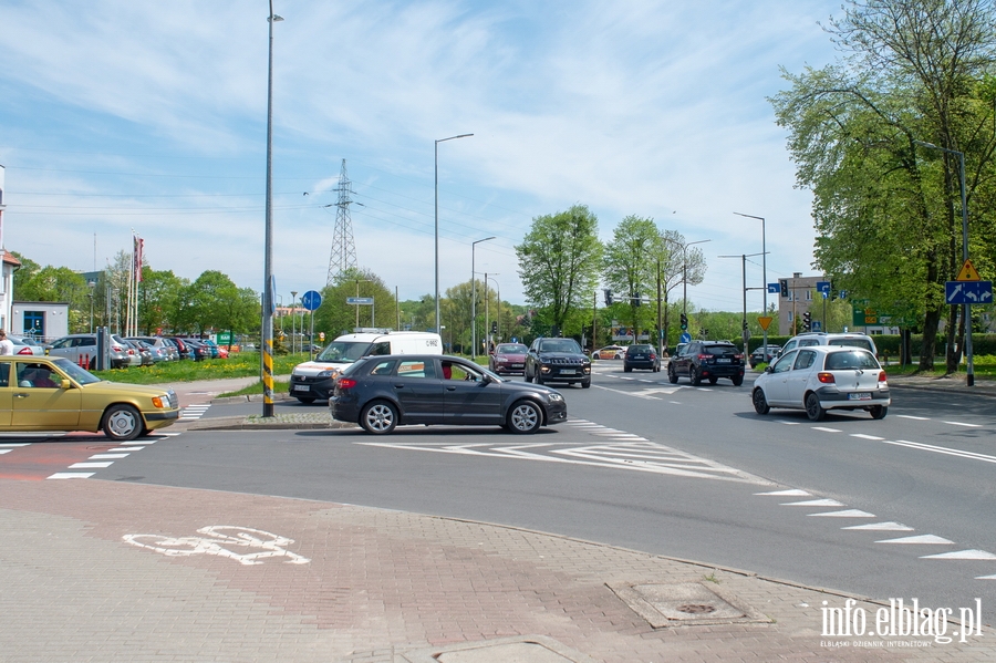  Ruch drogowy na skrzyowaniu ulic: Legionw, Pisudskiego i Krlewieckiej, fot. 1