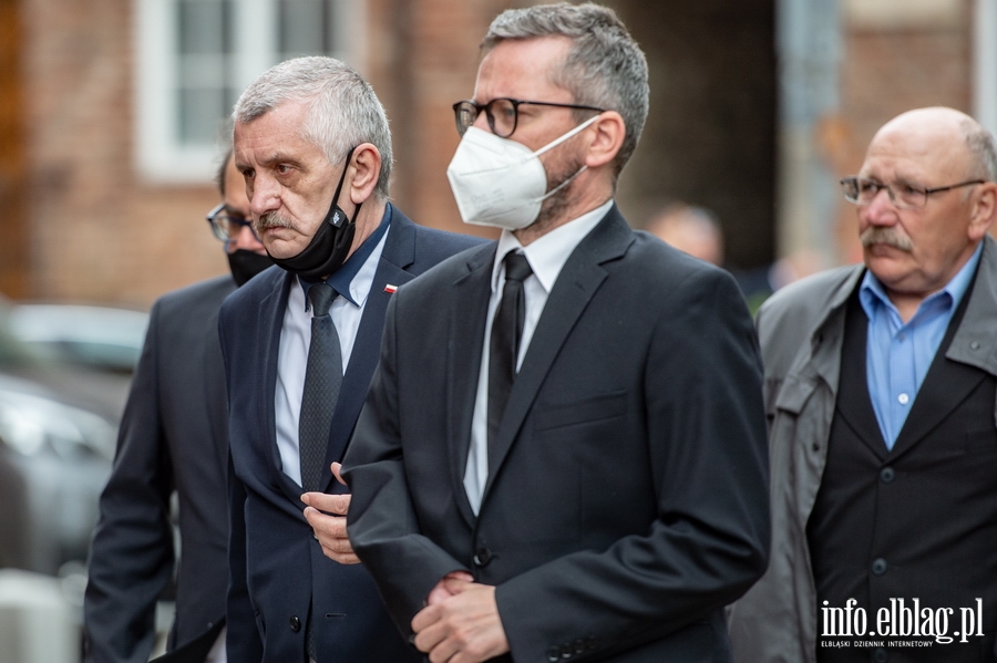 "Żegnamy gorącego patriotę, dobrego człowieka". Pogrzeb posła Jerzego Wilka, fot. 42