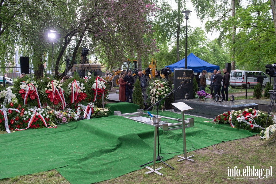 Jerzy Wilk zosta pochowany w Alei Zasuonych na Cmentarzu Agrykola, fot. 5