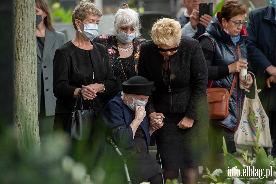 Jerzy Wilk zosta pochowany w Alei Zasuonych na Cmentarzu Agrykola, fot. 91