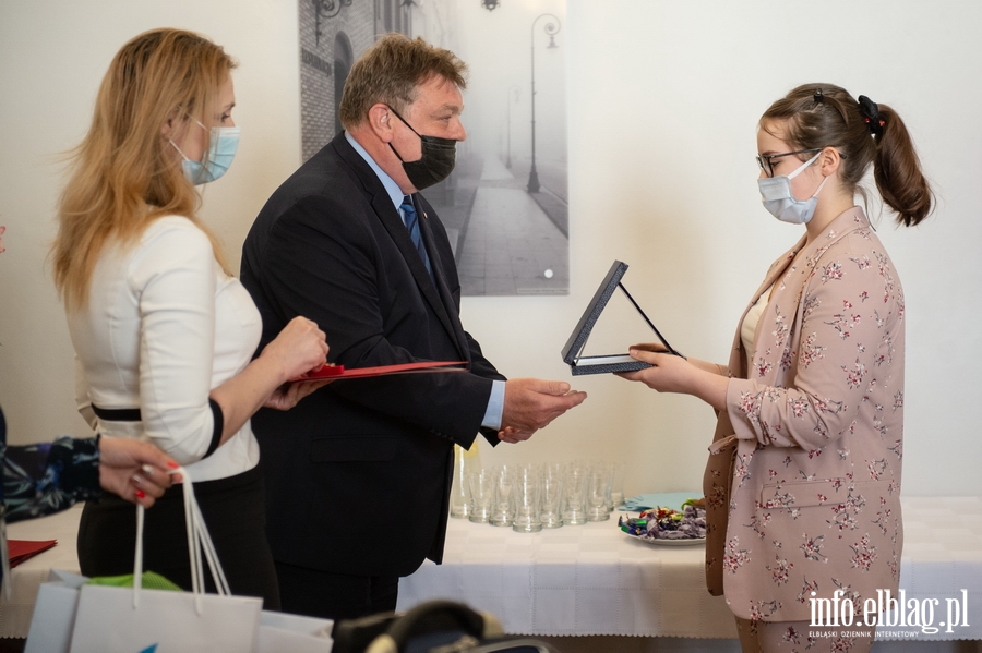 Omiu Wspaniaych zostao nagrodzonych. Elblanin Jakub Konieczny doczy do grona Oglnopolskich Laureatw, fot. 18