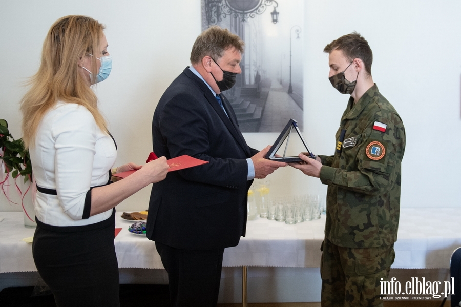 Omiu Wspaniaych zostao nagrodzonych. Elblanin Jakub Konieczny doczy do grona Oglnopolskich Laureatw, fot. 29