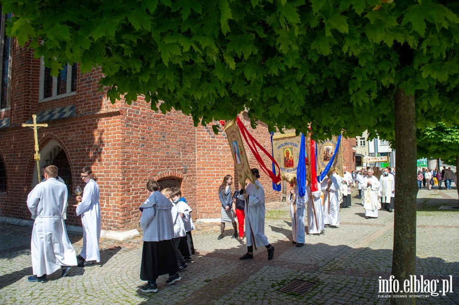 Procesje w dzień Bożego Ciała przeszły ulicami Elbląga, fot. 15
