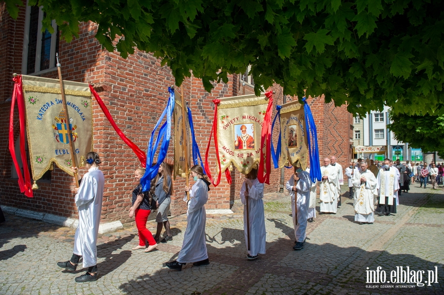 Procesje w dzień Bożego Ciała przeszły ulicami Elbląga, fot. 16