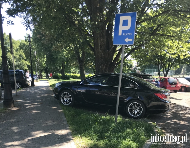 Mistrzowie parkowania w Elblągu (część 100), fot. 7