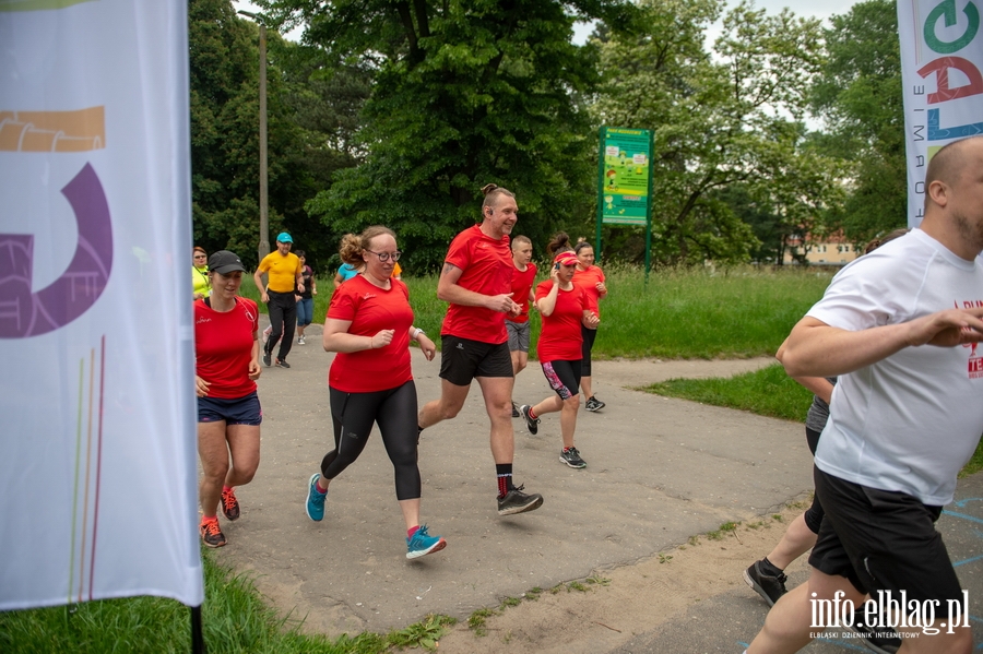 "Bieganie ma sprawia przyjemno". Pierwszy elblski parkrun za nami , fot. 15