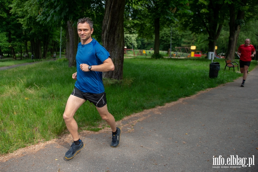 "Bieganie ma sprawia przyjemno". Pierwszy elblski parkrun za nami , fot. 27