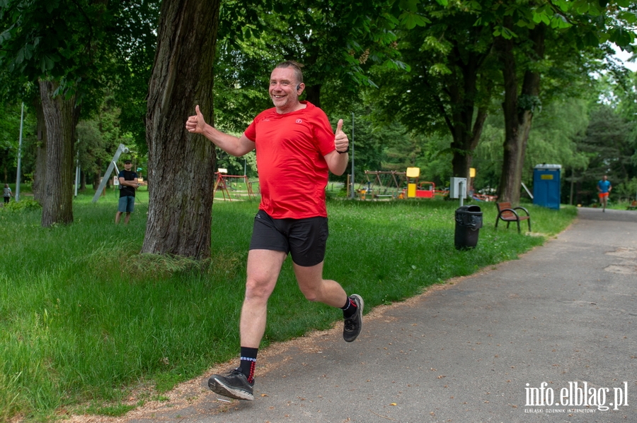 "Bieganie ma sprawia przyjemno". Pierwszy elblski parkrun za nami , fot. 28