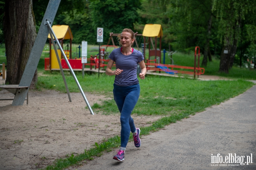 "Bieganie ma sprawia przyjemno". Pierwszy elblski parkrun za nami , fot. 32