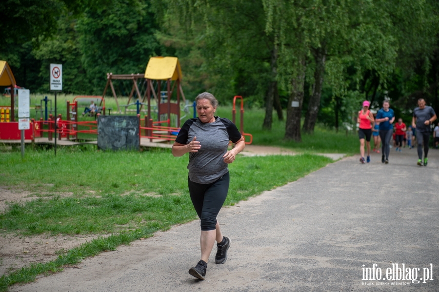 "Bieganie ma sprawia przyjemno". Pierwszy elblski parkrun za nami , fot. 33