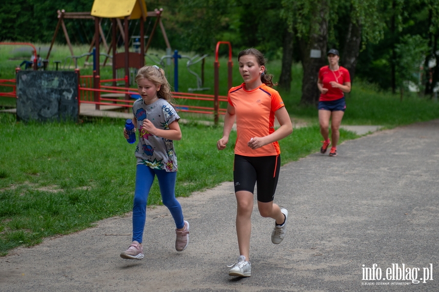 "Bieganie ma sprawia przyjemno". Pierwszy elblski parkrun za nami , fot. 37