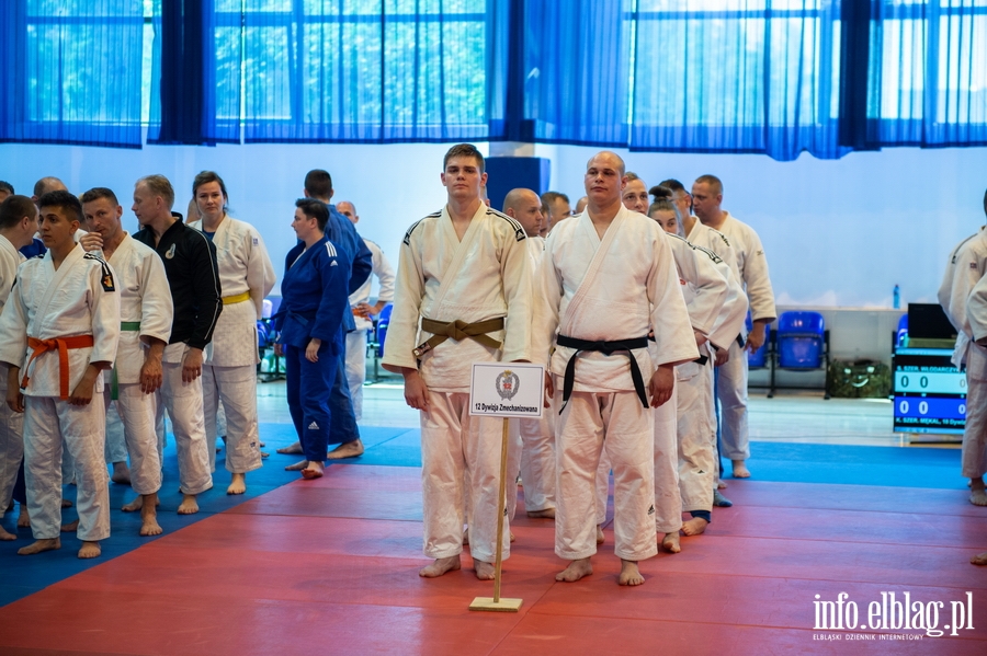 Elbląg: Żołnierze walczą... na macie. Otwarcie mistrzostw judo i dwa jubileusze, fot. 24