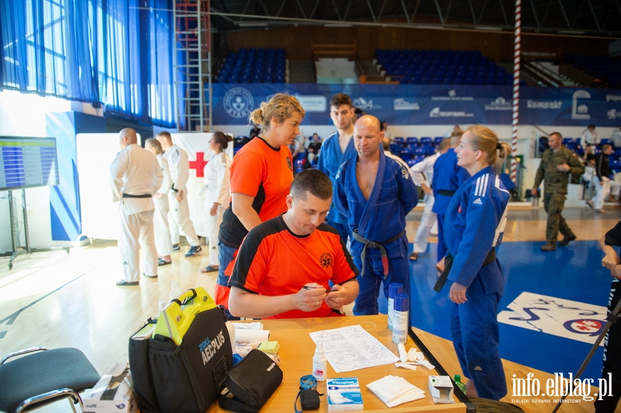 Elbląg: Żołnierze walczą... na macie. Otwarcie mistrzostw judo i dwa jubileusze, fot. 98