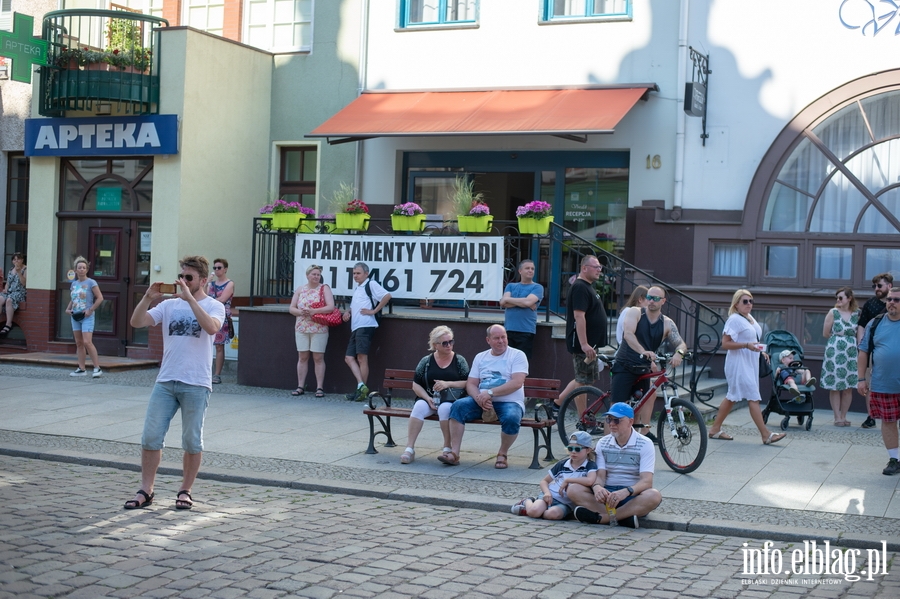 Elbląskie Święto Muzyki. Koncerty na ulicach starówki, a na finał Dźwięczna Parada, fot. 39