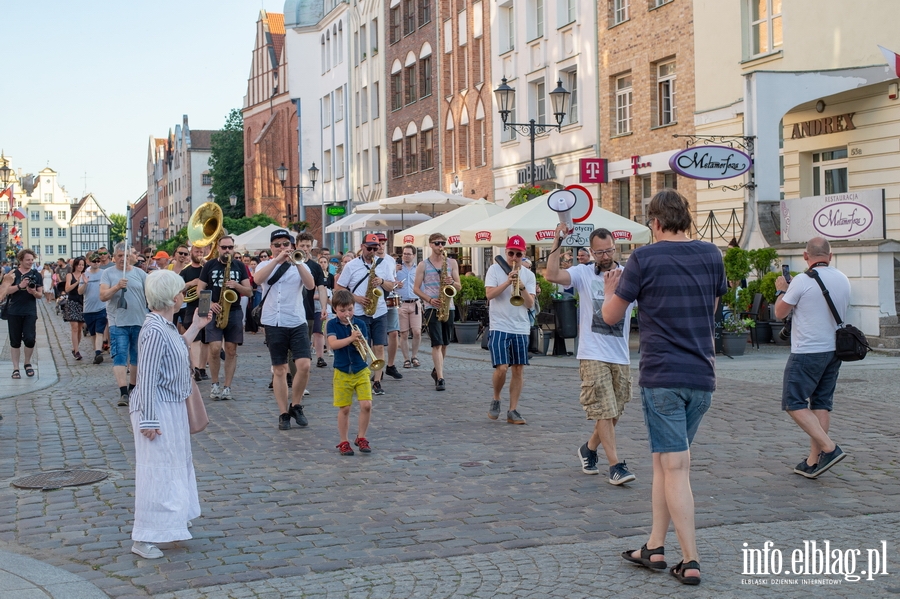 Elblskie wito Muzyki. Koncerty na ulicach starwki, a na fina Dwiczna Parada, fot. 108