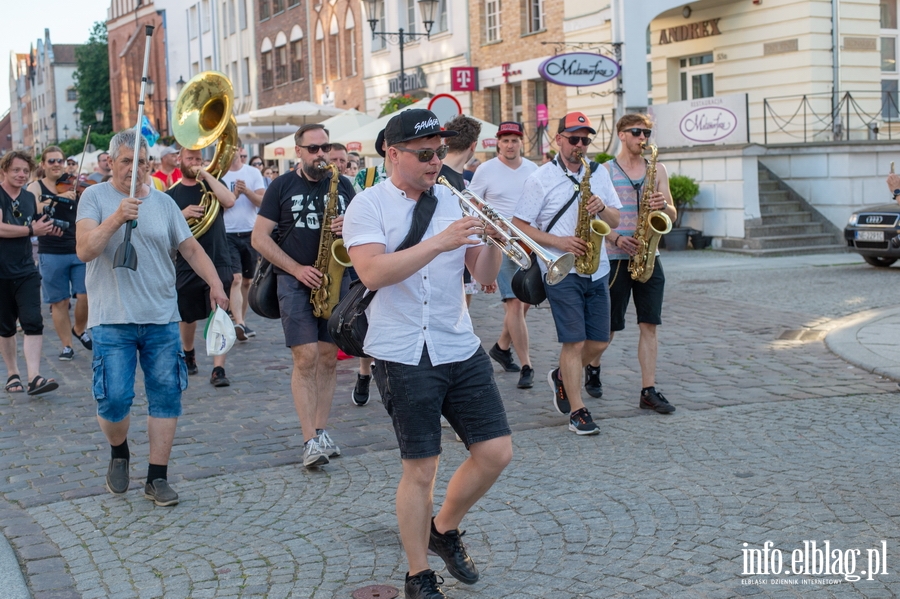 Elblskie wito Muzyki. Koncerty na ulicach starwki, a na fina Dwiczna Parada, fot. 111