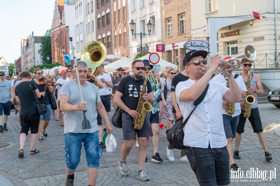 Elblskie wito Muzyki. Koncerty na ulicach starwki, a na fina Dwiczna Parada, fot. 113