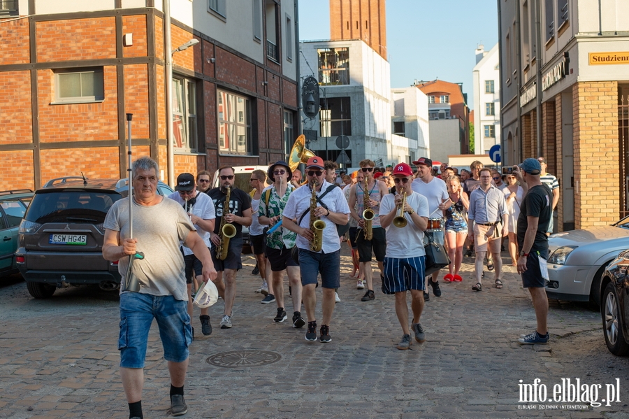 Elblskie wito Muzyki. Koncerty na ulicach starwki, a na fina Dwiczna Parada, fot. 129