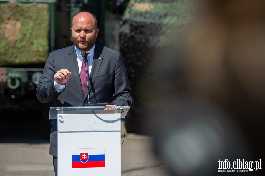 "Jestemy wiadomi zagroe". W Elblgu spotkali si ministrowie obrony Polski, Czech, Wgier i Sowacji, fot. 77