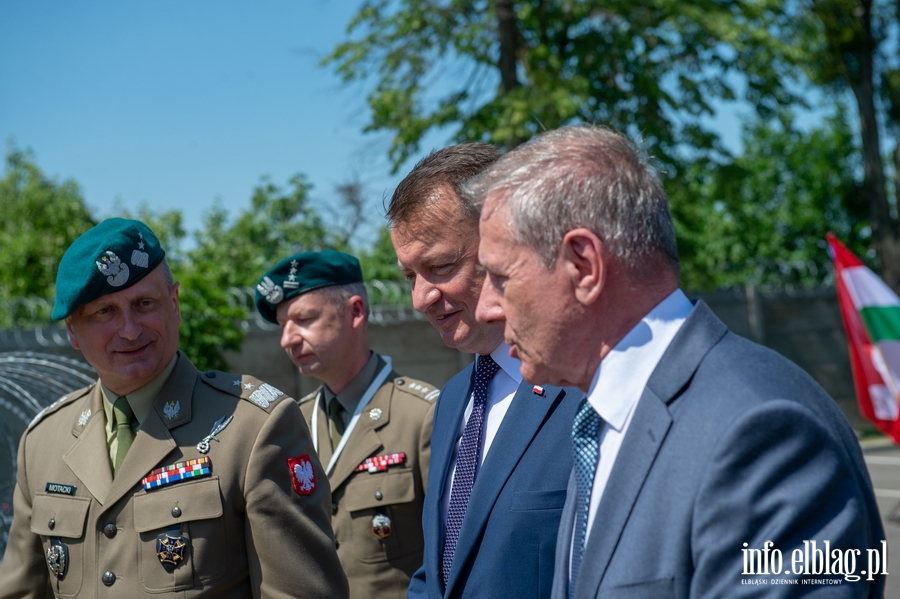 "Jestemy wiadomi zagroe". W Elblgu spotkali si ministrowie obrony Polski, Czech, Wgier i Sowacji, fot. 87