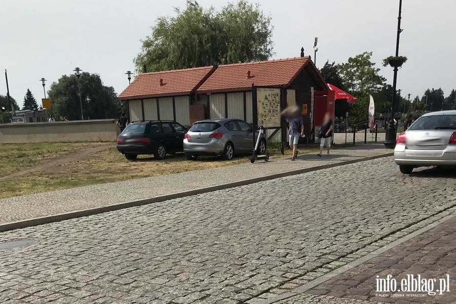 Mistrzowie parkowania w Elblągu (część 103), fot. 9