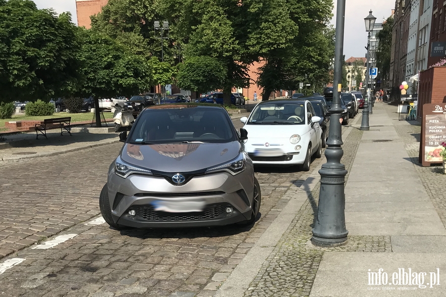 Mistrzowie parkowania w Elblągu (część 103), fot. 10
