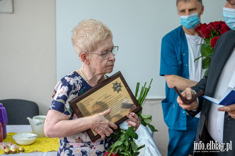 "Kierowałam się sercem". Dr Ewa Miłosz przeszła na emeryturę po 50 latach pracy w szpitalu, fot. 26