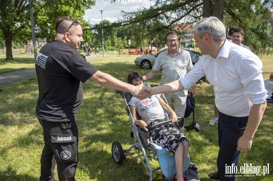 Robert Biedro i Monika Falej na pikniku w parku Nieczuja - Ostrowskiego, fot. 21