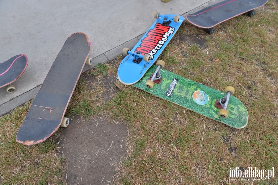 Deskorolki i hulajnogi, czyli show. Skaterzy poprowadzili warsztaty dla elblan, fot. 4