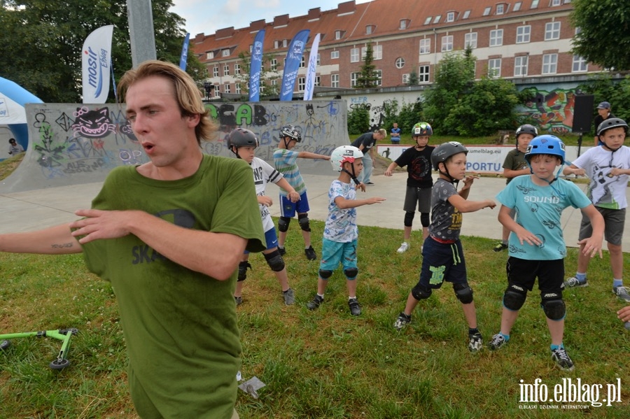 Deskorolki i hulajnogi, czyli show. Skaterzy poprowadzili warsztaty dla elblan, fot. 9