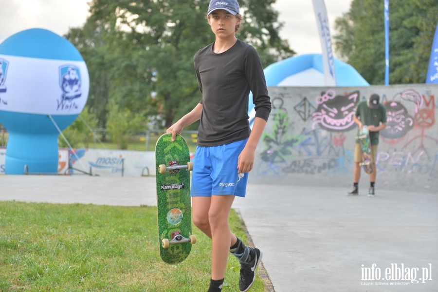 Deskorolki i hulajnogi, czyli show. Skaterzy poprowadzili warsztaty dla elblan, fot. 40