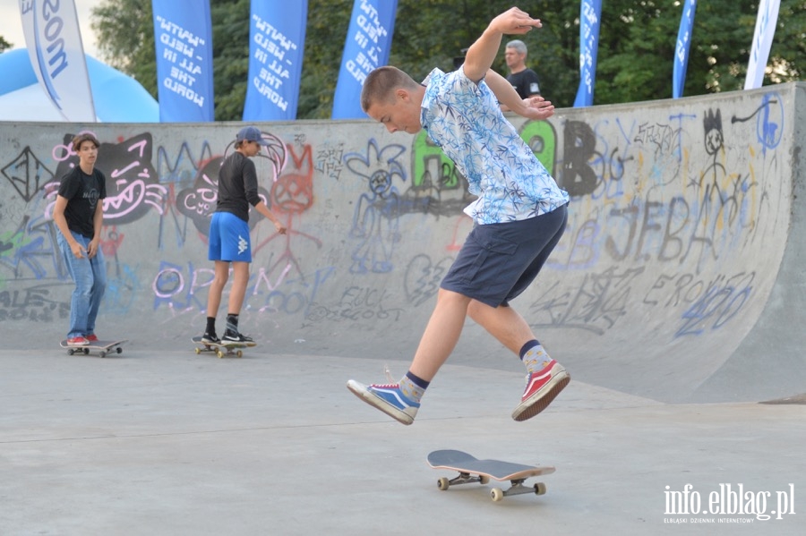 Deskorolki i hulajnogi, czyli show. Skaterzy poprowadzili warsztaty dla elblan, fot. 42