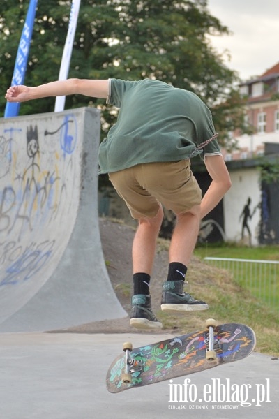 Deskorolki i hulajnogi, czyli show. Skaterzy poprowadzili warsztaty dla elblan, fot. 48