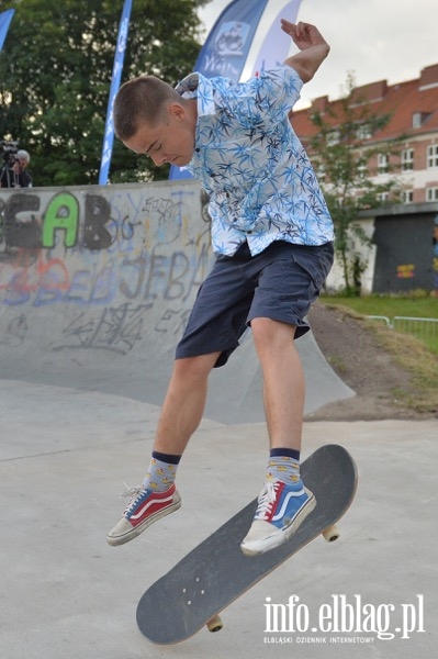 Deskorolki i hulajnogi, czyli show. Skaterzy poprowadzili warsztaty dla elblążan, fot. 53