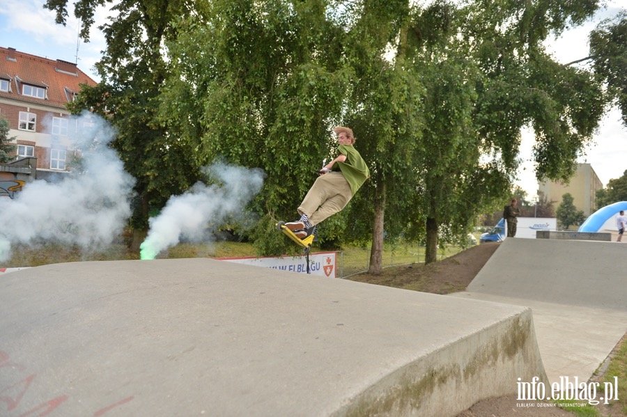 Deskorolki i hulajnogi, czyli show. Skaterzy poprowadzili warsztaty dla elblan, fot. 104