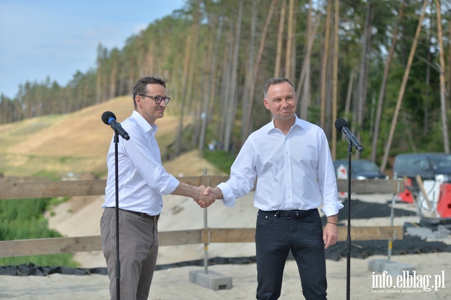Wizyta Prezydenta Andrzeja Dudy i premiera Mateusza Morawieckiego na budowie przekopu Mierzei Wiślanej, fot. 37